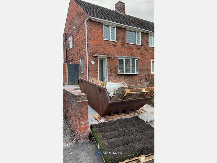 3 Bedroom Semi-Detached House To Rent In Hilton Road, Lanesfield, Wolverhampton, WV4