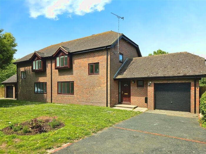 3 Bedroom Semi-Detached House For Sale In Bell Davies Drive, Manston, Ramsgate, Kent, CT12