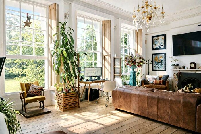 2 Bedroom Flat For Sale In Pond Road, London, SE3