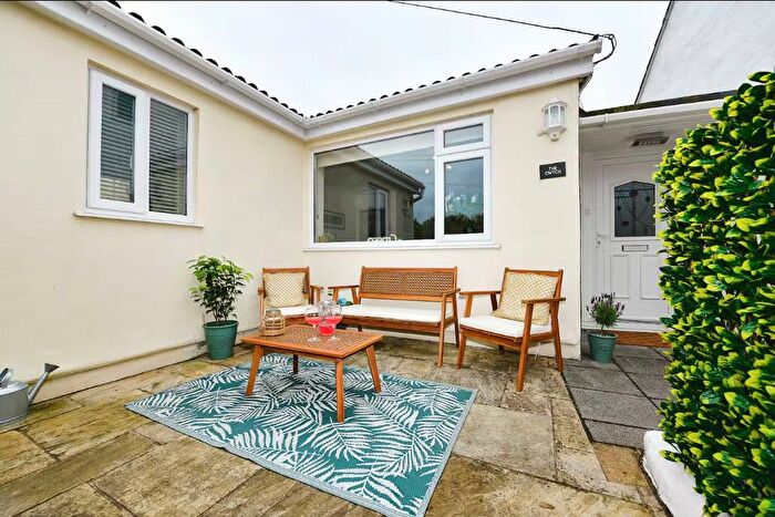 2 Bedroom Bungalow For Sale In Western Lane, Mumbles, Swansea, SA3