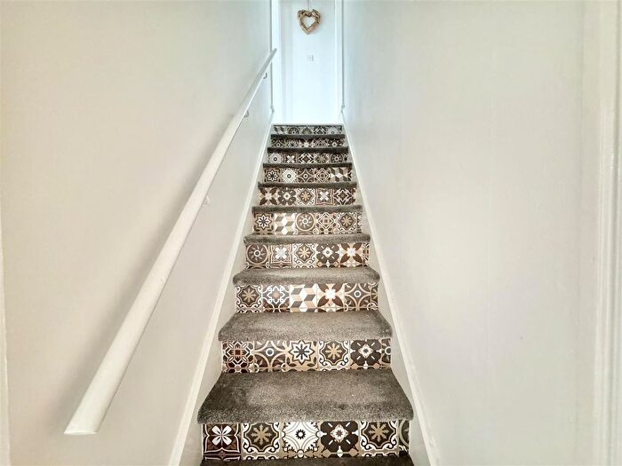2 Bedroom Terraced House For Sale In Enderby Road, Whetstone, Leicester, LE8