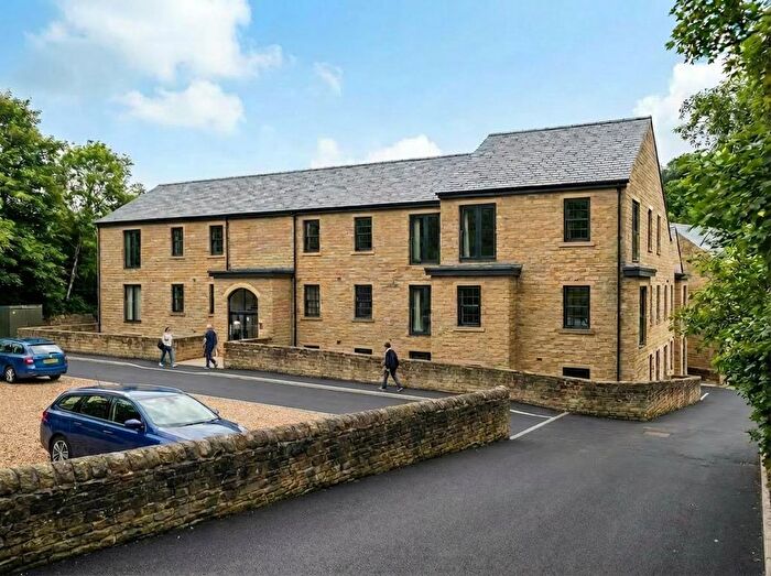 3 Bedroom Flat For Sale In Apartment, Stansfield Mill, Triangle, Sowerby Bridge, HX6