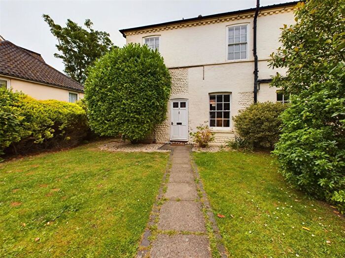 2 Bedroom End Terrace House For Sale In Colne Road, Cromer, NR27