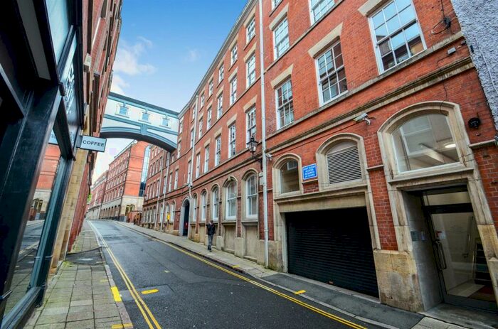 2 Bedroom Apartment To Rent In Hounds Gate, Nottingham, NG1