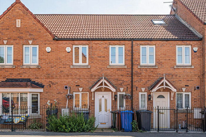 2 Bedroom Terraced House For Sale In Parkgate, Rotherham, S63