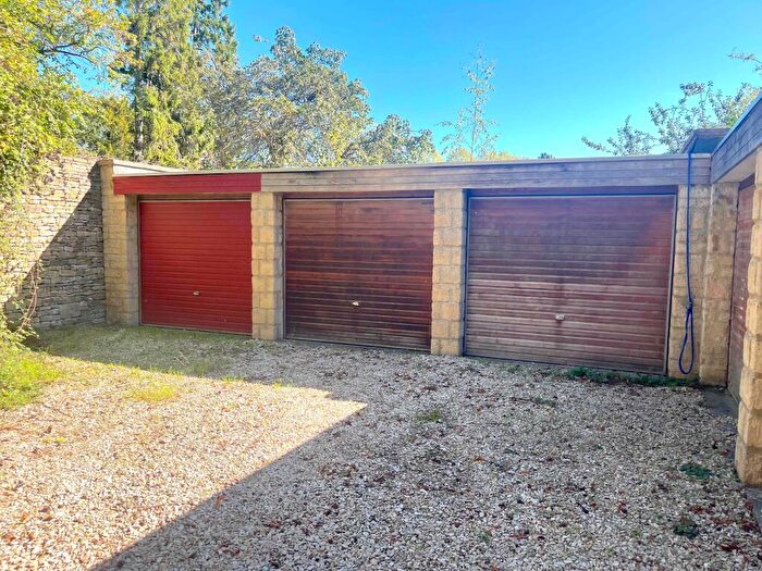 Garage / Parking For Sale In High Street, Shipton-under-Wychwood, OX7