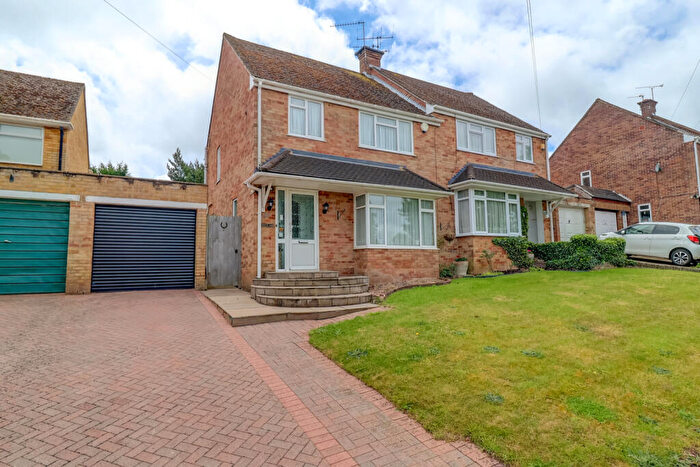 3 Bedroom Semi-Detached House For Sale In Upper Lodge Lane, Hazlemere, High Wycombe, Buckinghamshire, HP15