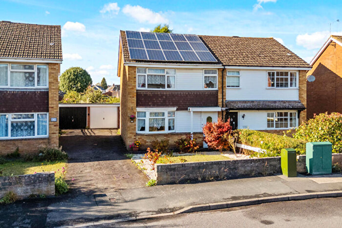 3 Bedroom Semi-Detached House For Sale In Acacia Crescent, Bedworth, CV12