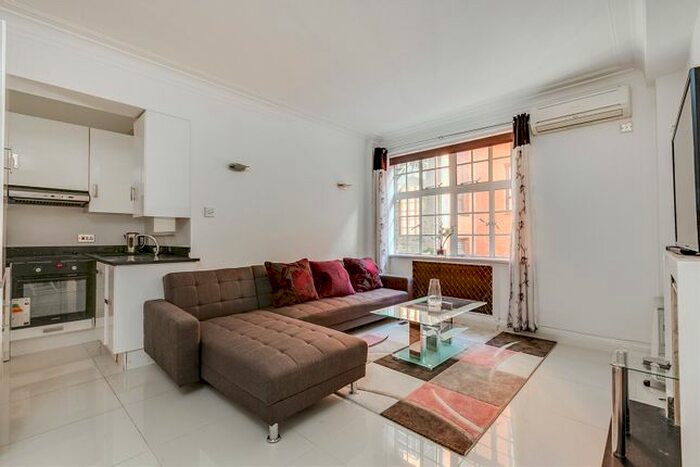 1 Bedroom Flat To Rent In Grosvenor Street, Mayfair, W1K