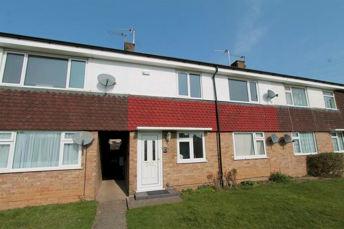 2 Bedroom Maisonette To Rent In Millbrook Avenue, Welling, DA16