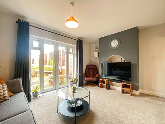 2 Bedroom Semi-Detached House For Sale In Lingfield Avenue, Birmingham, West Midlands, B44