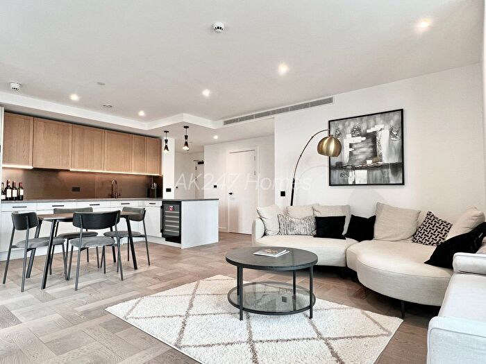 2 Bedroom Flat To Rent In Merino Gardens, London, E1W