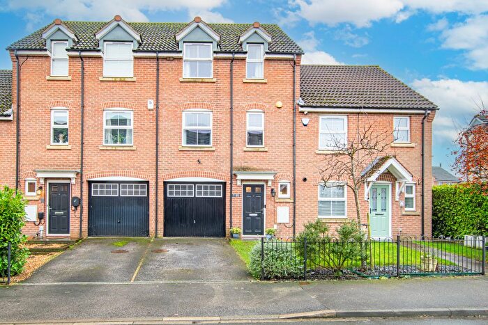 3 Bedroom Town House For Sale In Wells Drive, Hambleton, North Yorkshire, YO8