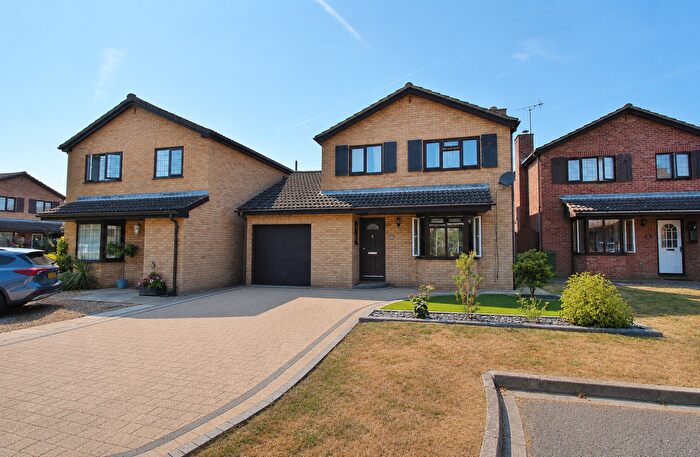 3 Bedroom Detached House For Sale In Rectory Close, Stubbington, PO14
