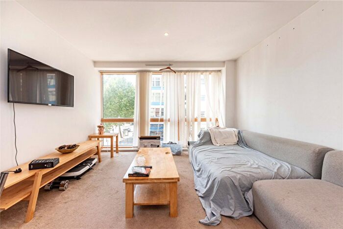 2 Bedroom Flat To Rent In Metro Central Heights, Newington Causeway, SE1