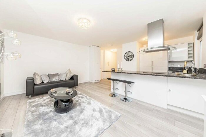 2 Bedroom Flat To Rent In Finchley Road, St. John's Wood, NW8