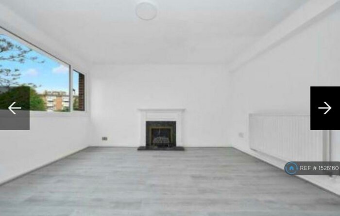 3 Bedroom Maisonette To Rent In Bromley Road, London, SE6