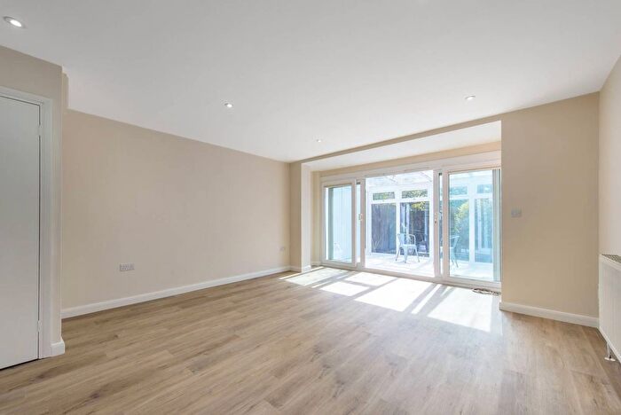 3 Bedroom Semi-Detached House To Rent In Stanhope Gardens, Mill Hill, London, NW7