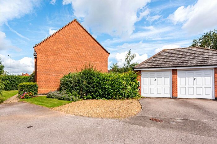4 Bedroom Detached House For Sale In Gladiator Close, Wootton, Northampton, Northamptonshire, NN4