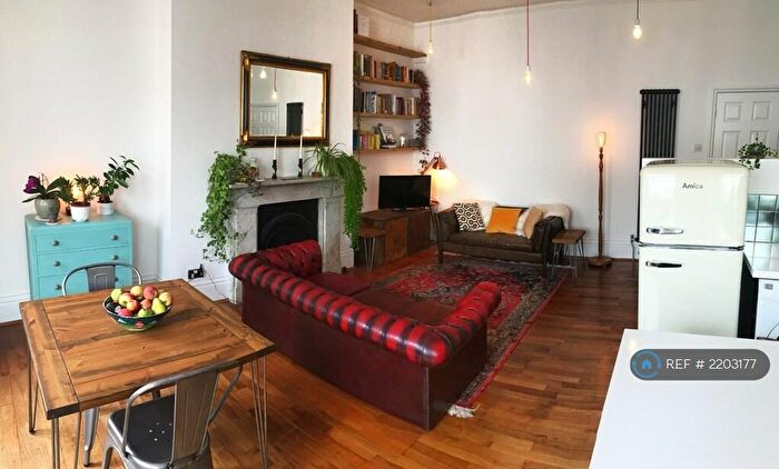 2 Bedroom Flat To Rent In Chesham Place, Brighton, BN2