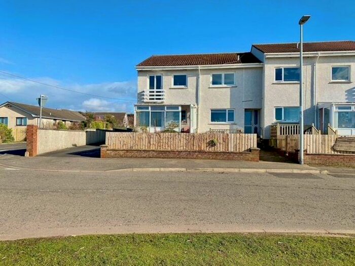 2 Bedroom Ground Flat For Sale In Ardlochan Road, Maidens, KA26