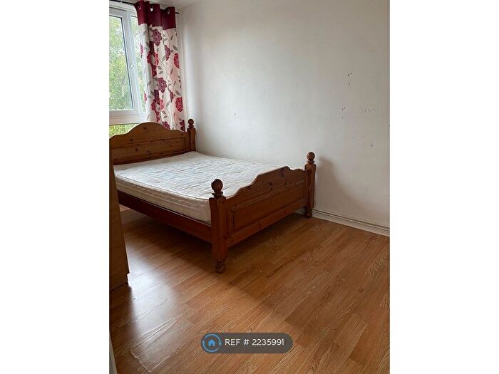 2 Bedroom Maisonette To Rent In Belton Way, London, E3