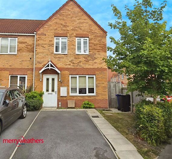 3 Bedroom End Of Terrace House To Rent In Astoria Close, Goldthorpe, Rotherham, S63