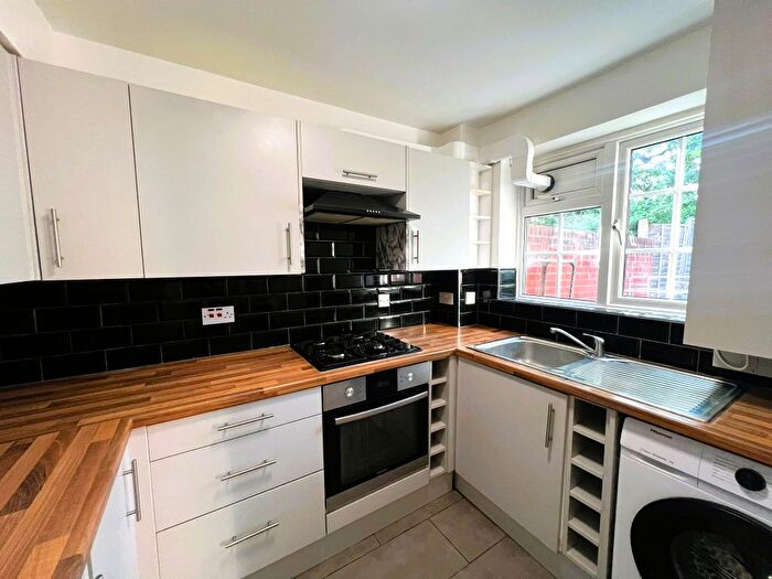 3 Bedroom Terraced House To Rent In Harrow, HA3