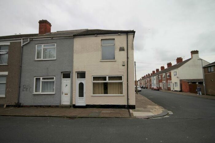2 Bedroom End Of Terrace House To Rent In Haven Avenue, Grimsby, DN31