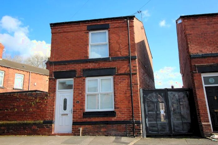 2 Bedroom Detached House To Rent In Rivington Road, Dentons Green, St Helens, WA10