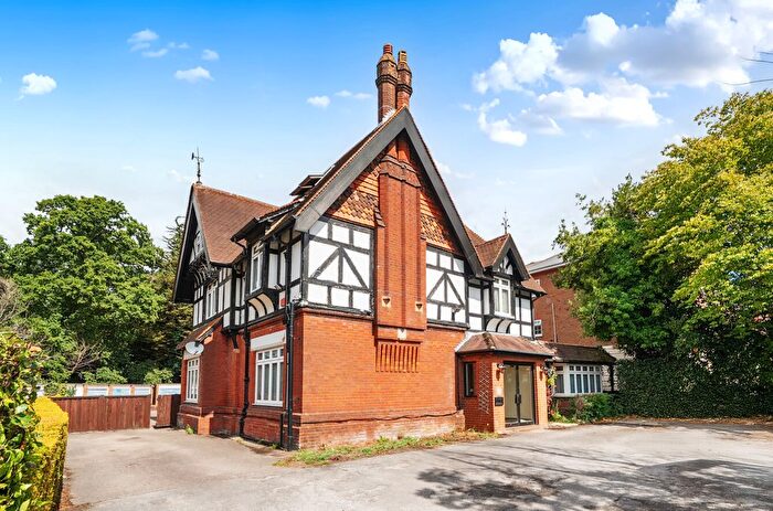 7 Bedroom Detached House For Sale In Winn Road, Southampton, Hampshire, SO17