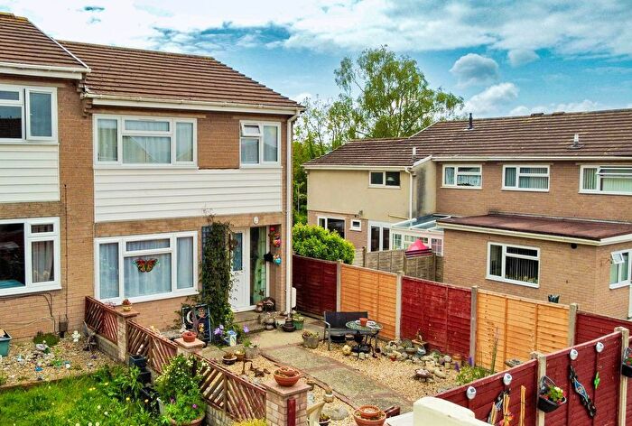 3 Bedroom Semi-Detached House For Sale In Warecroft Road, Kingsteignton, Newton Abbot, TQ12
