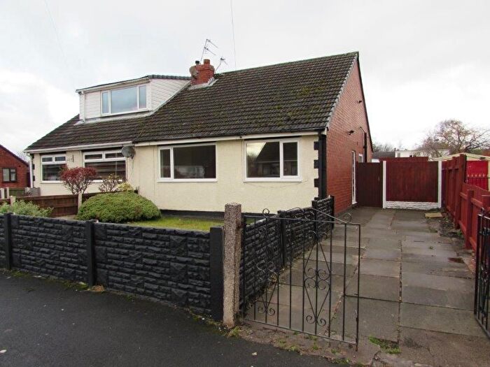 2 Bedroom Semi-Detached Bungalow To Rent In Tewkesbury Road, Golborne, Warrington, WA3