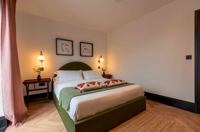 2 Bedroom Flat To Rent In Hibernia Street, Ramsgate, CT11