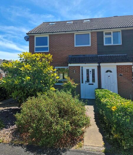 3 Bedroom End Of Terrace House To Rent In Esmonde Close, Lee On The Solent, Hampshire, PO13