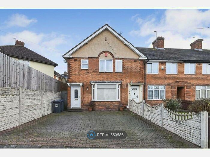 3 Bedroom Terraced House To Rent In Wandsworth Road, Birmingham, B44