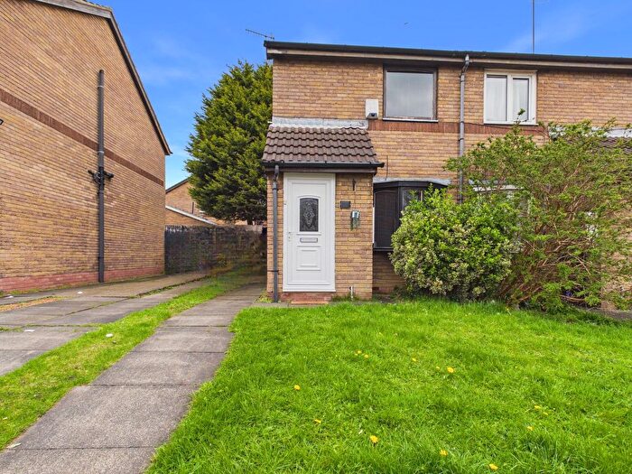 2 Bedroom Semi Detached House For Sale In Tyne View Place, Gateshead, NE8