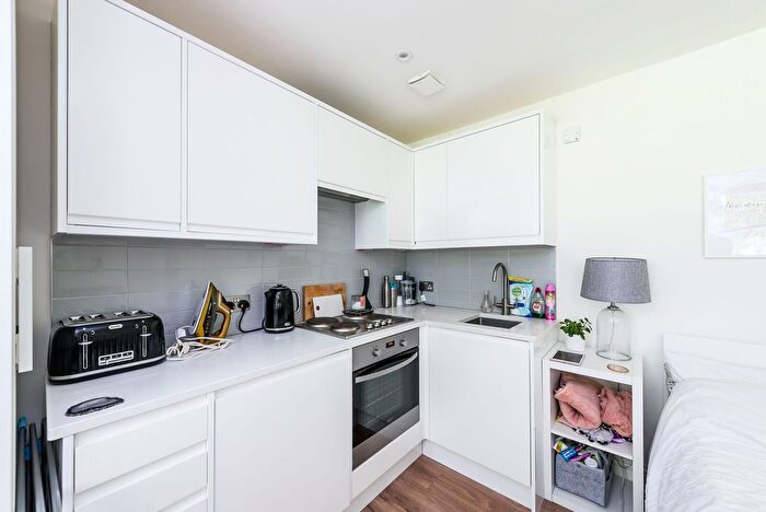 Studio To Rent In Vincent Square, Westminster, London, SW1P