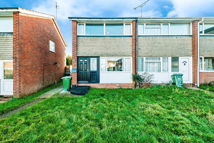 2 Bedroom End Terrace House For Sale In Wolstenbury Road, Rustington, Littlehampton, BN16