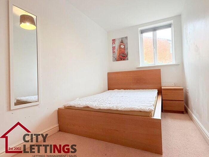 2 Bedroom Apartment To Rent In Marmion Road Nottingham, NG3