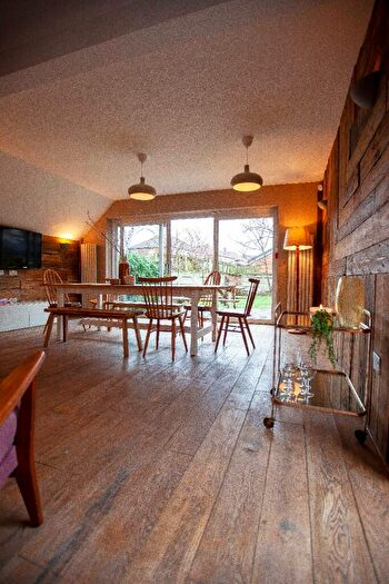 10 Bedroom Detached House To Rent In Egerton Road, Manchester, Greater Manchester, M14