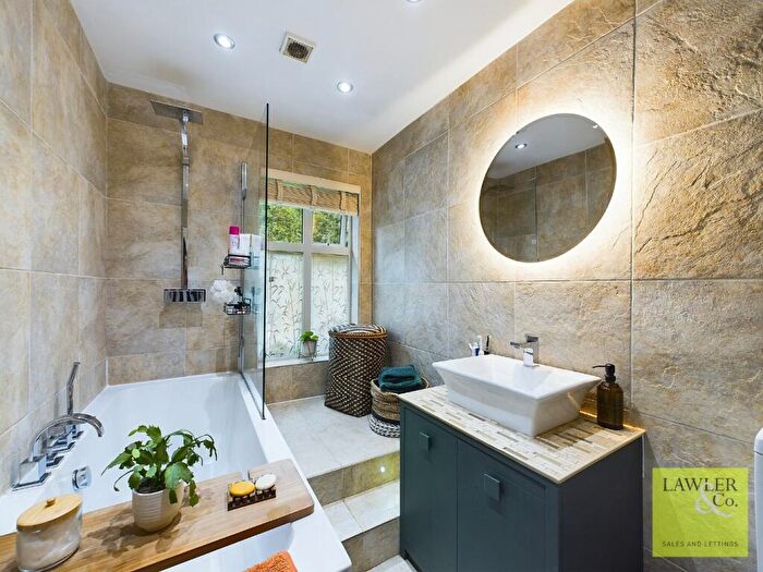 2 Bedroom Terraced House For Sale In Chadkirk Road, Romiley, Stockport, Cheshire, SK6