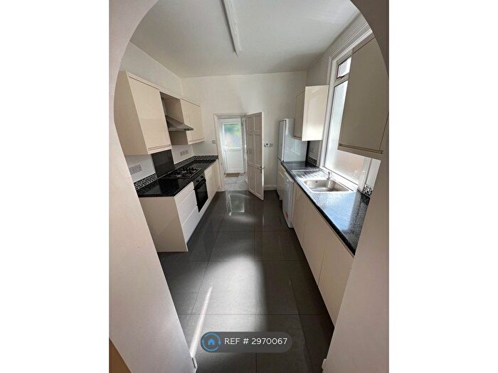 3 Bedroom Semi-Detached House To Rent In Sydney Road, London, W13