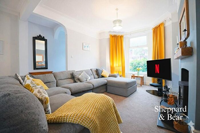 3 Bedroom Terraced House For Sale In Deri Road, Cardiff, CF23