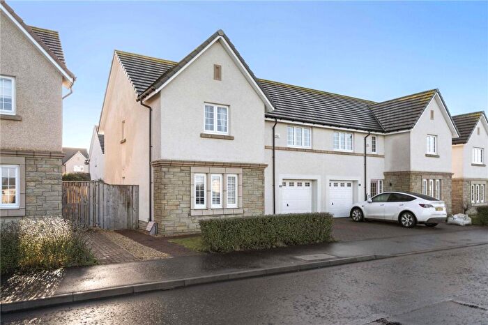 4 Bedroom Semi-Detached House For Sale In Farquharson Rest, North Berwick, East Lothian, EH39