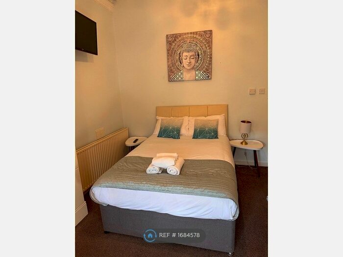 Studio To Rent In Green Lanes, London, N4