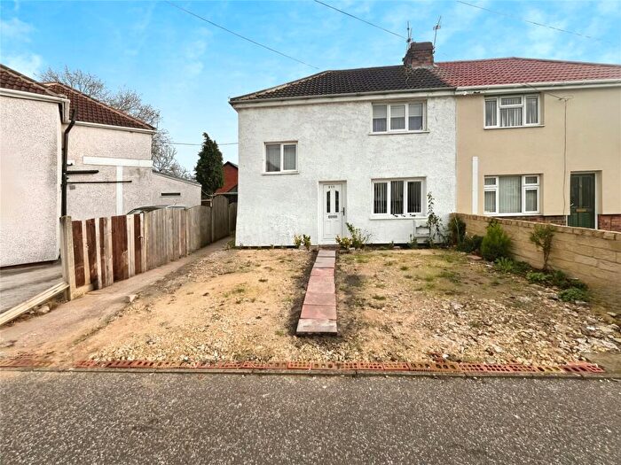 3 Bedroom Semi-Detached House To Rent In Broadway, Dunscroft, Doncaster, South Yorkshire, DN7