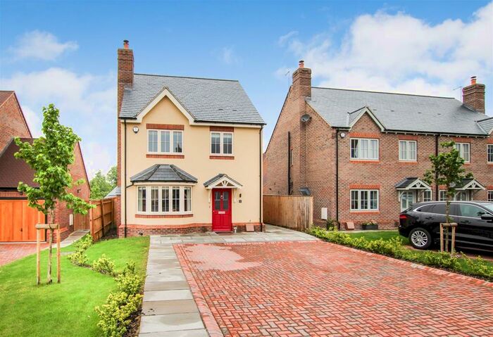 3 Bedroom Detached House To Rent In Old Mill Place, Aston Clinton, Aylesbury, HP22