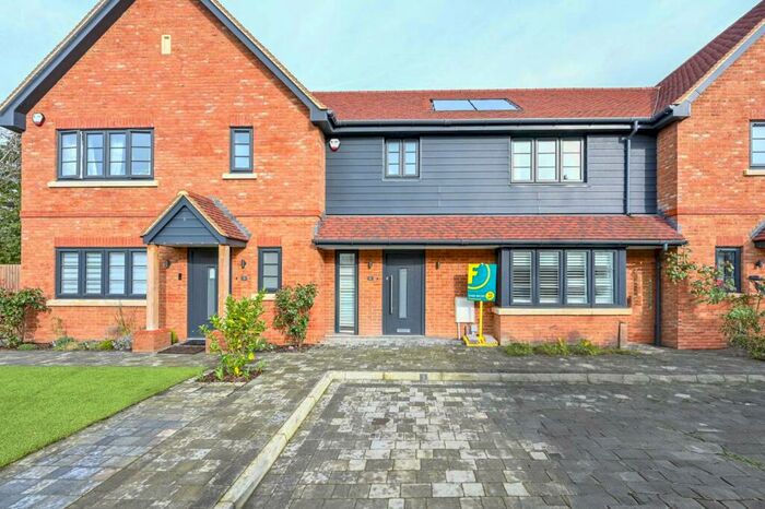 3 Bedroom Terraced House To Rent In Keens Lane, , Guildford, GU3