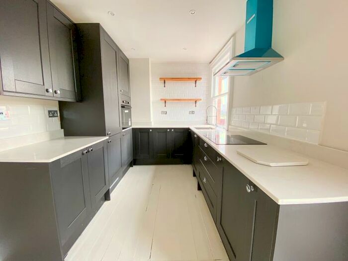 4 Bedroom Flat To Rent In Lordship Lane, Tottenham, N17